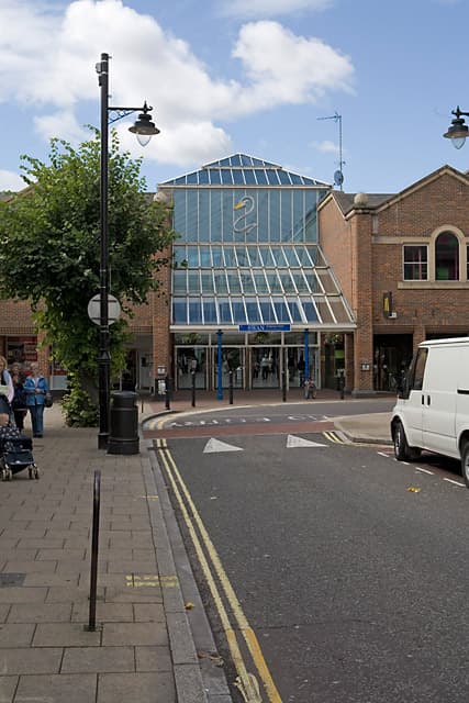 Entrance to the Swan Shopping Centre, Eastleigh